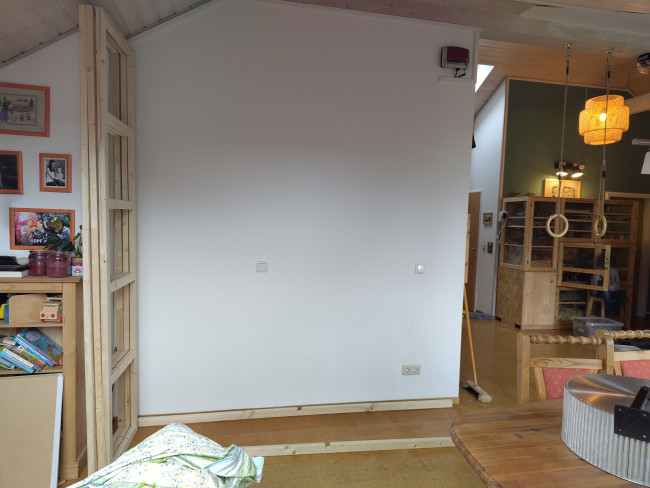 Compress_20240415_225258_8473.jpg (1.45 MiB) 5239 mal betrachtet Teile des Tragrahmens am Käfigplatz